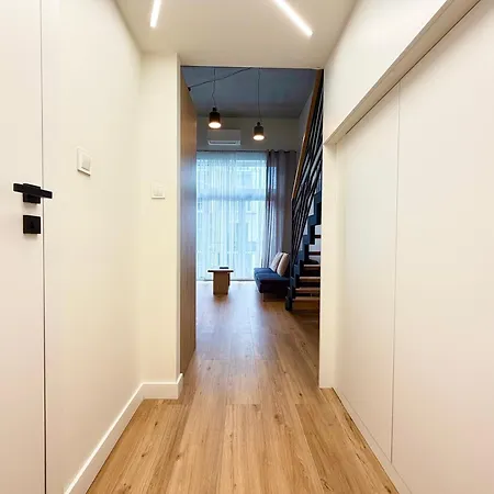 Airport With Mezzanine By Bookinghost Wrocław