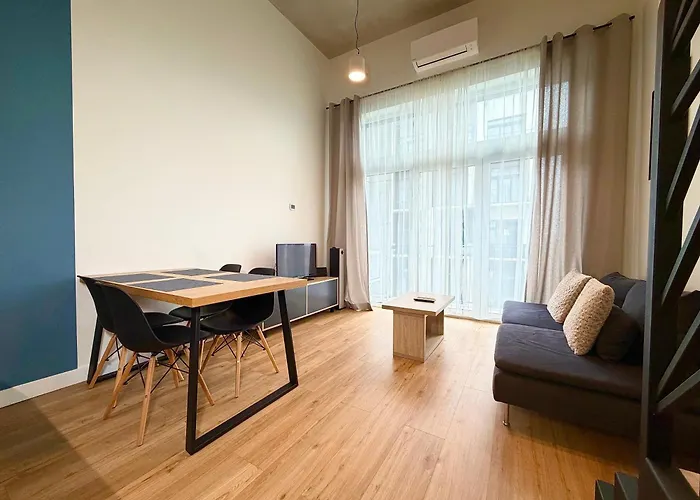 Airport With Mezzanine By Bookinghost Wrocław