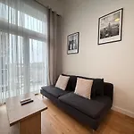 Apartamento Airport With Mezzanine By Bookinghost *