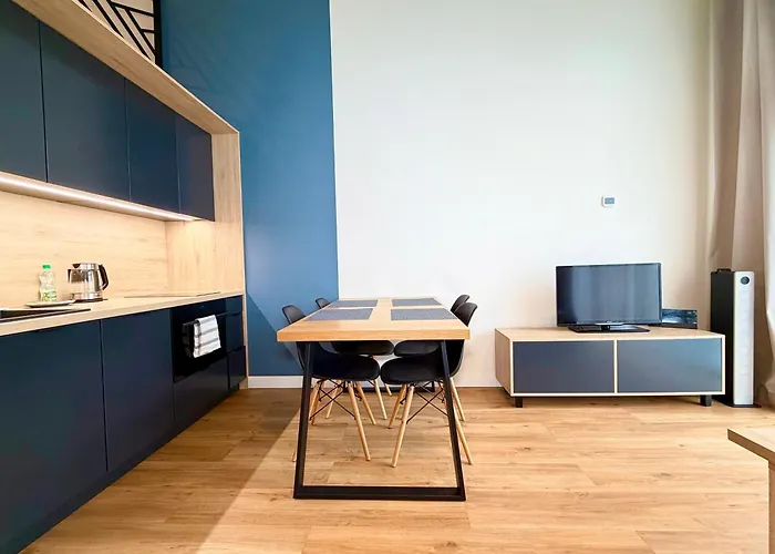 Airport With Mezzanine By Bookinghost