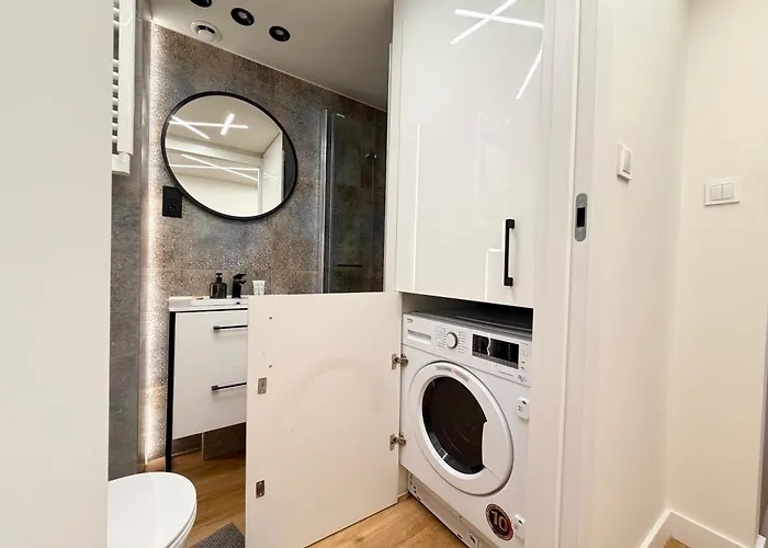 Διαμέρισμα Airport With Mezzanine By Bookinghost